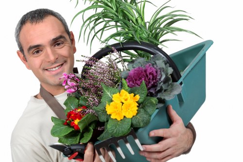 Cancellation and rescheduling terms for garden work